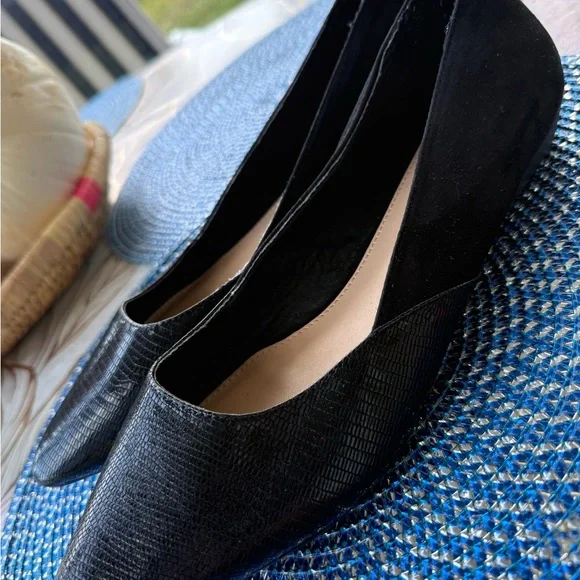 Michael by Michael Shannon Women’s Shoes Alara Black Suede Flats Size 10 M - Picture 7 of 8